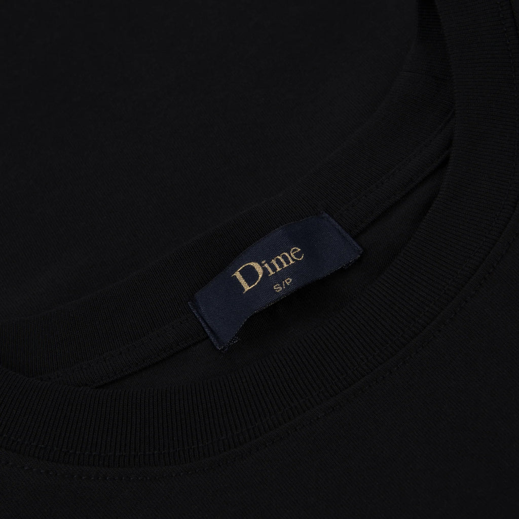 Dime T-Shirt Classic Blurry Black neck tag detail