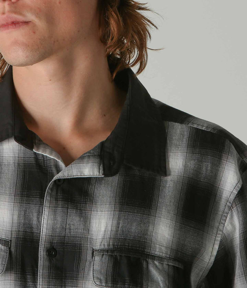 Former S/S Woven Shirt Broadcast Black Ombre collar detail