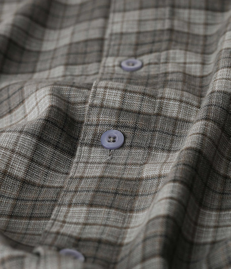 Former L/S Woven Shirt Vivian Deep Olive button detail