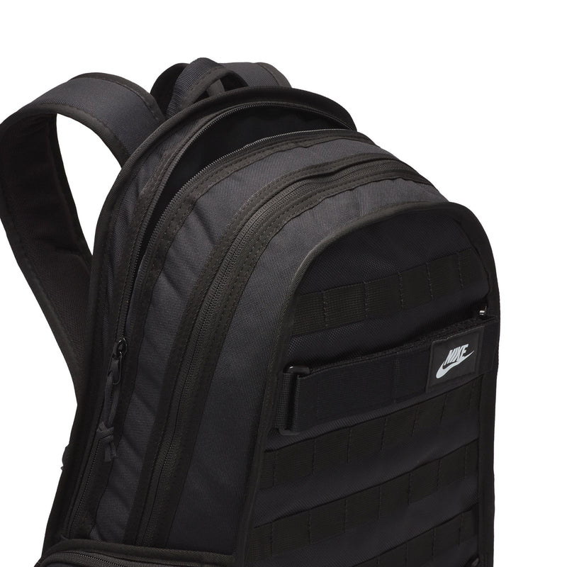 Nike SB Backpack RPM 2.0 Black White laptop sleeve