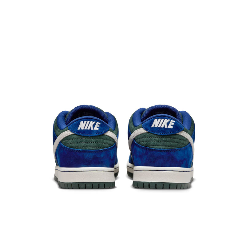 Nike SB Dunk Low Pro Deep Royal Blue back pair view