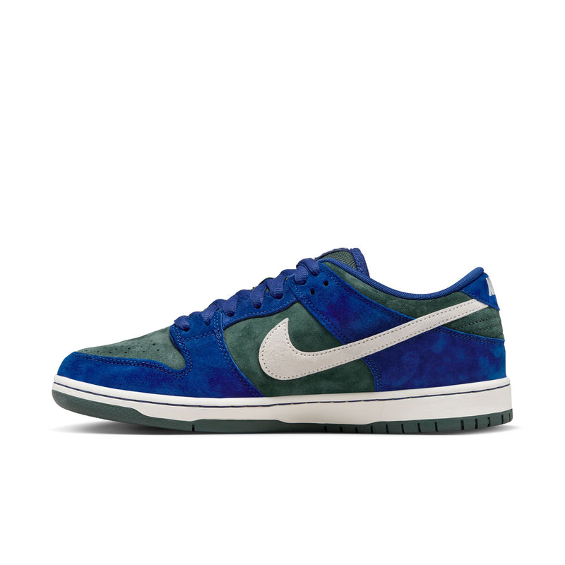 Nike SB Dunk Low Pro Deep Royal Blue in step view