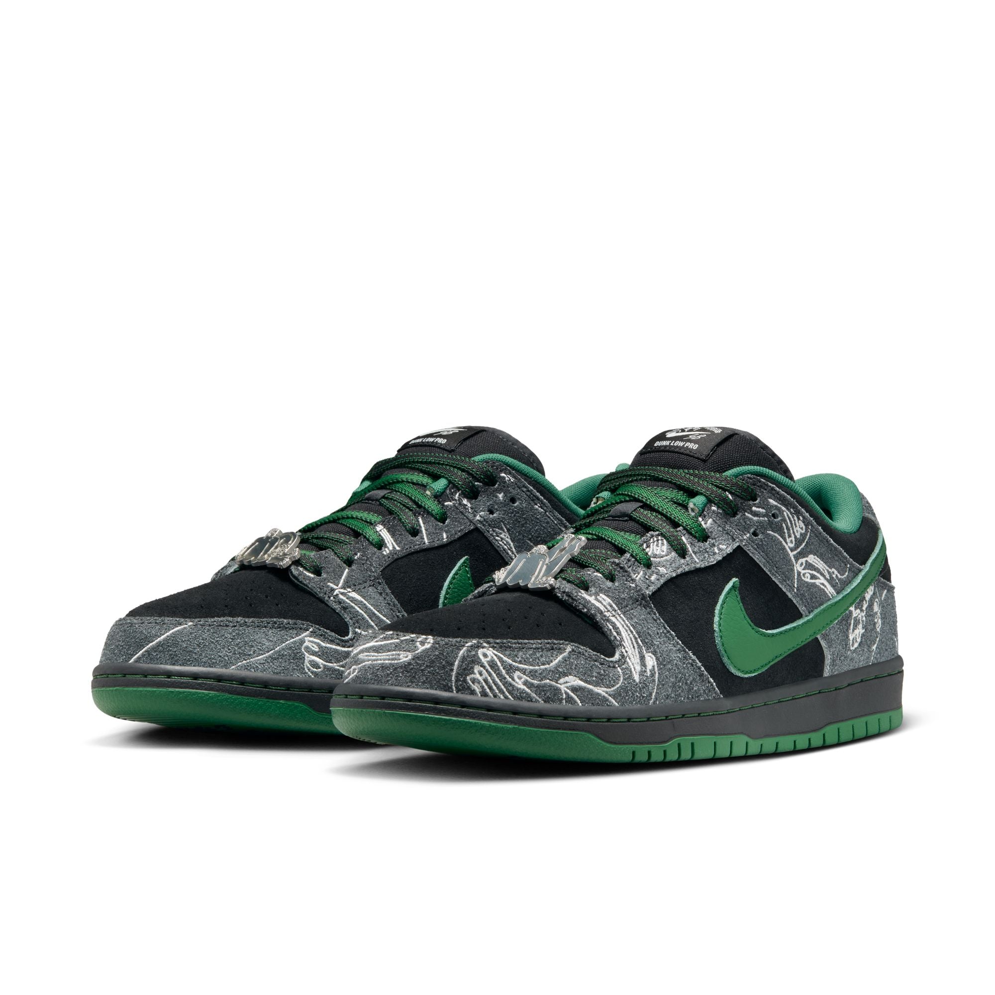 Nike SB Dunk Low QS 