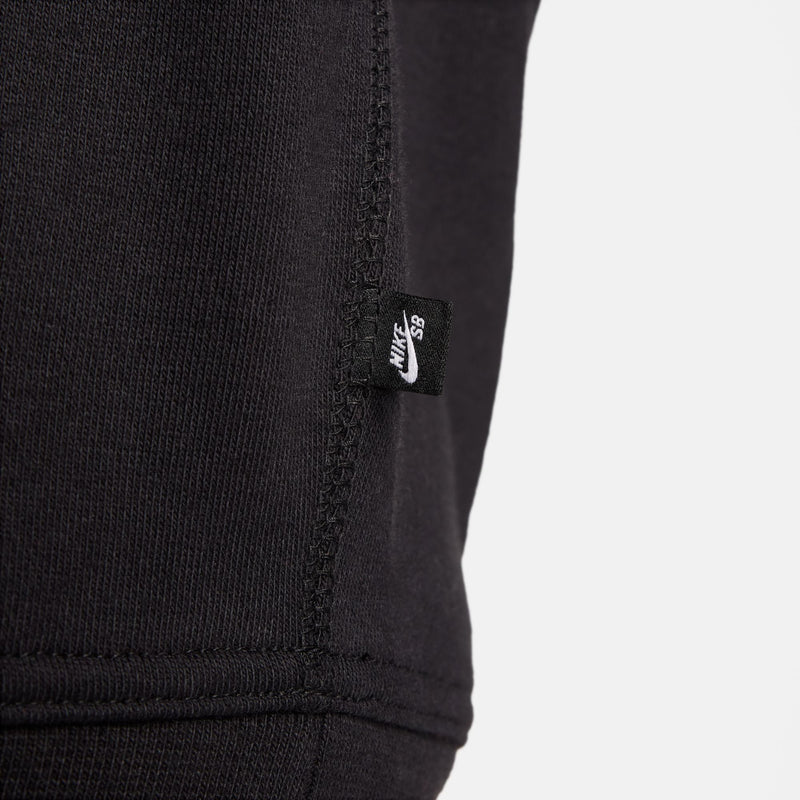 Nike SB Hoodie Essential Black/White woven tag detail