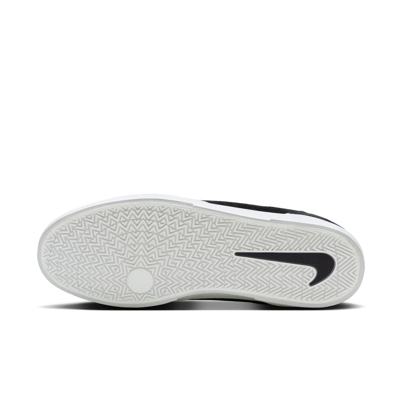 Nike SB Malor Black/White sole detail