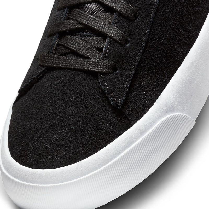 Nike SB Zoom Blazer Low Pro GT Black/White-Black-Gum Light Brown toe close up