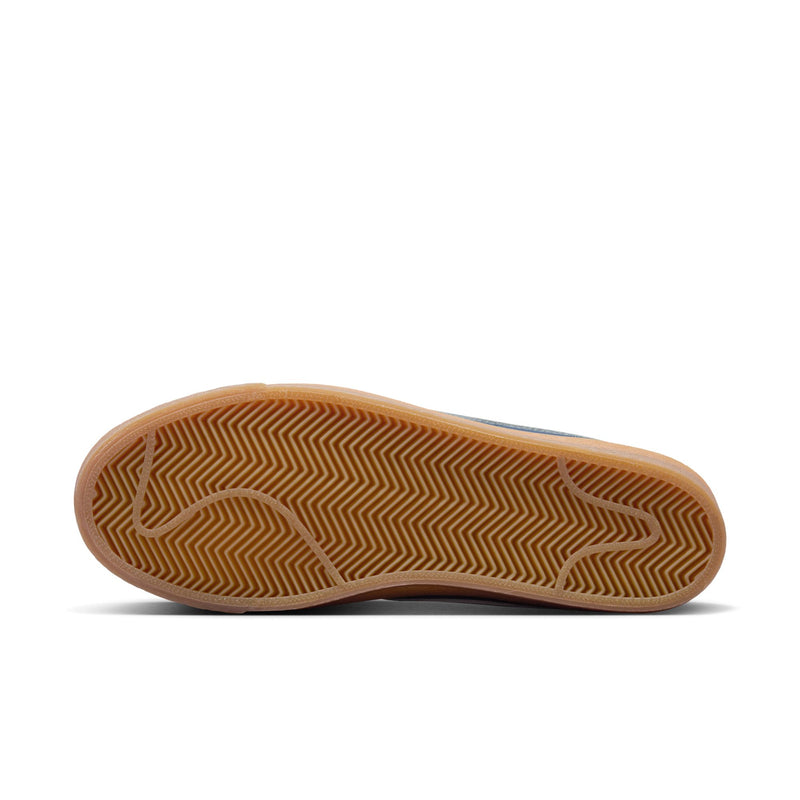 Nike SB Zoom Blazer Mid ISO Navy/White-Navy-Gum Light Brown sole view
