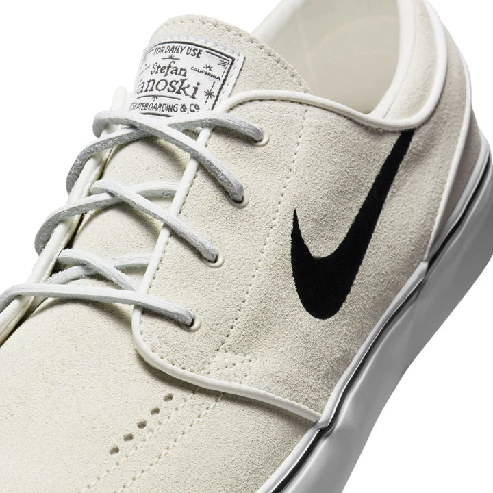 Nike SB Zoom Janoski OG in White Black 10.5