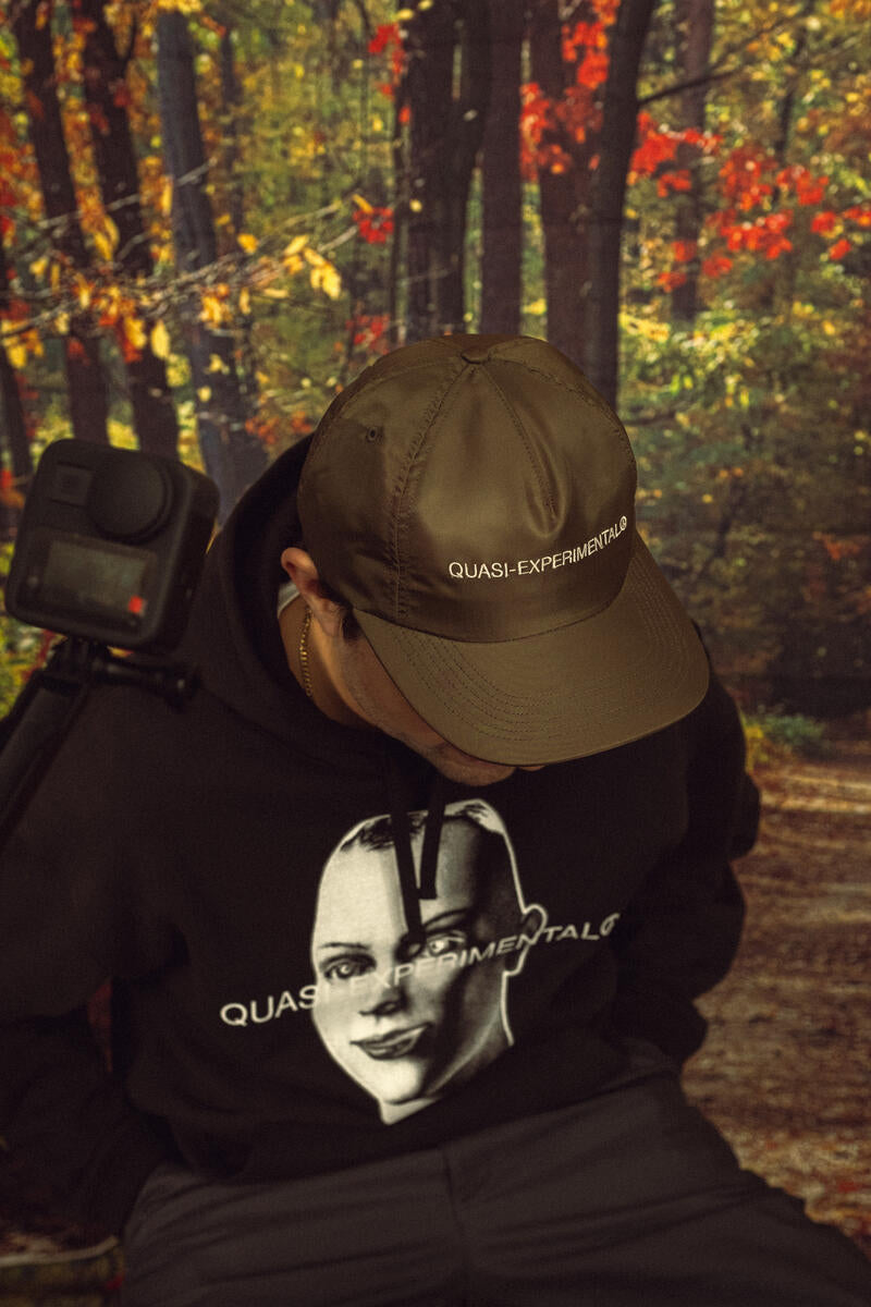 Quasi 6 Panel Hat Mental Olive on model