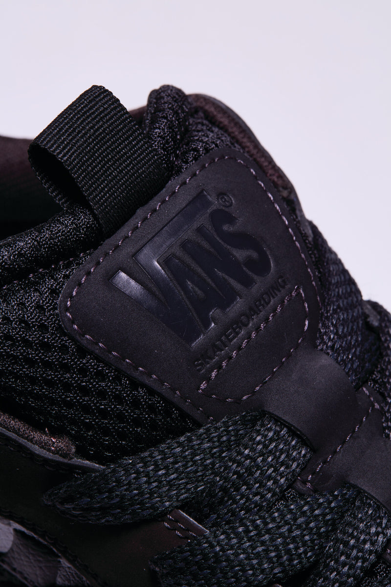 Vans X Dime Skate Mixxa Una Black/Grey tongue close up