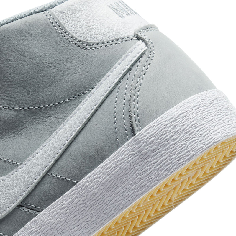 Nike SB Bruin High ISO Wolf Grey White heel detail