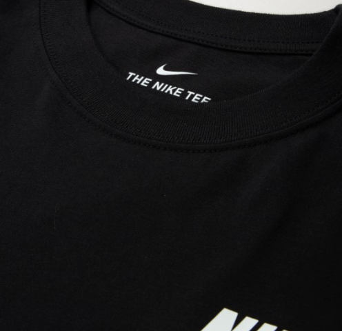 Nike SB T-Shirt Logo Black/White neck detail