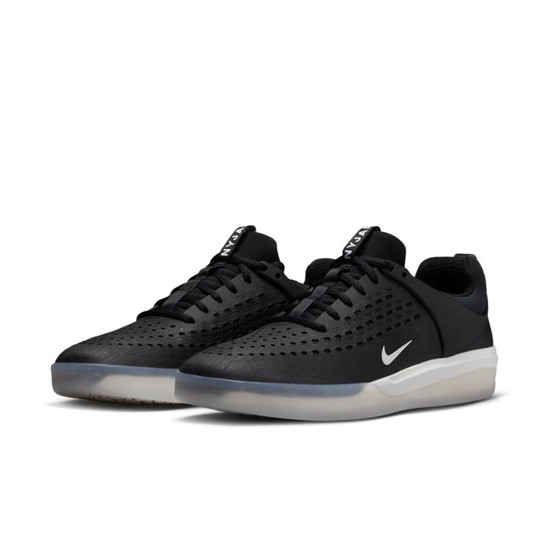 Nike SB Zoom Nyjah 3 Black/White-Black-Summit White pair view