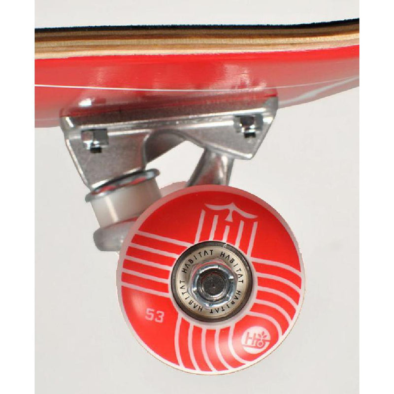 Habitat Complete Apex Flight 8.0" Red wheel close up